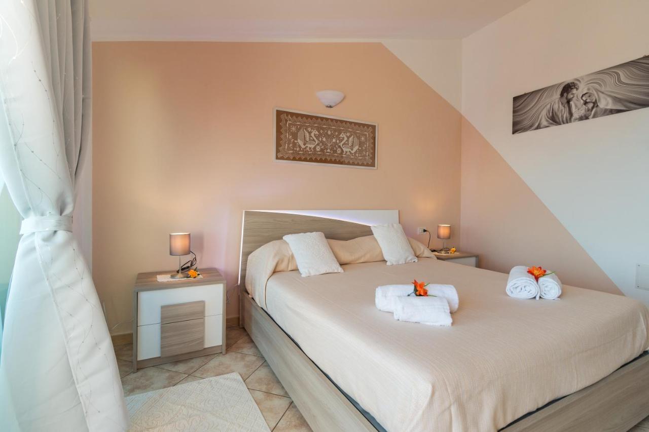 Sebastian House Apartment Cala Gonone Bagian luar foto